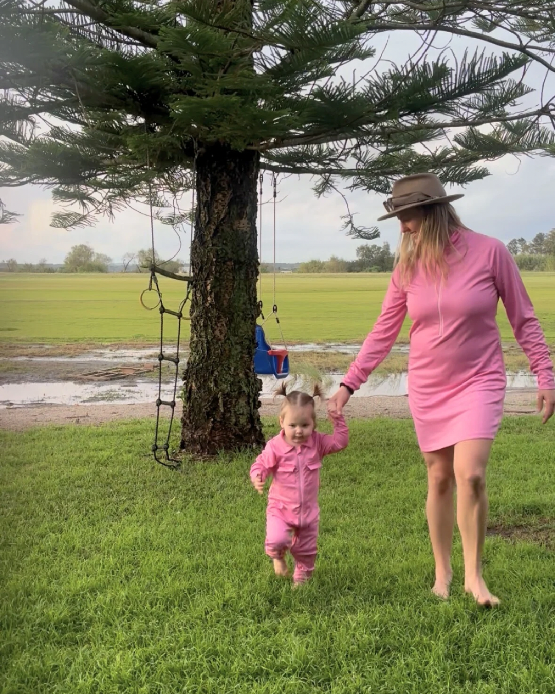 Ladies Fishing Dress - Coral Pink